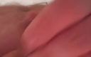 Danzilla White: Masturbare și ejaculare la un unghi diferit