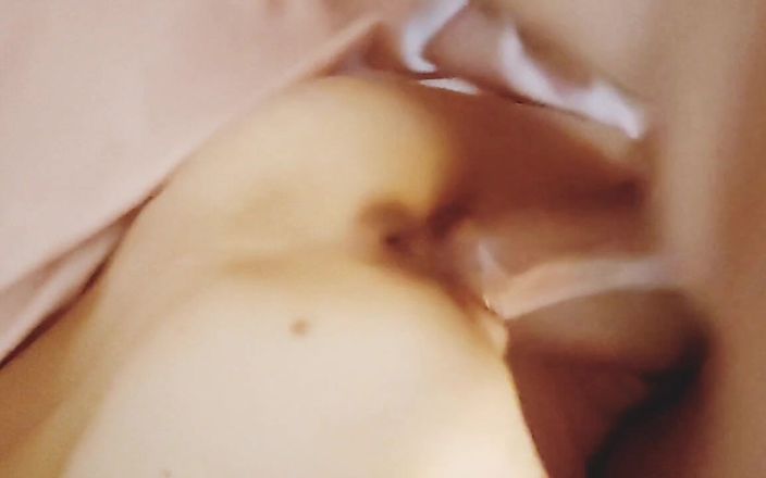 Wet Nymph: तंग गीली चूत की चुदाई और चरमसुख