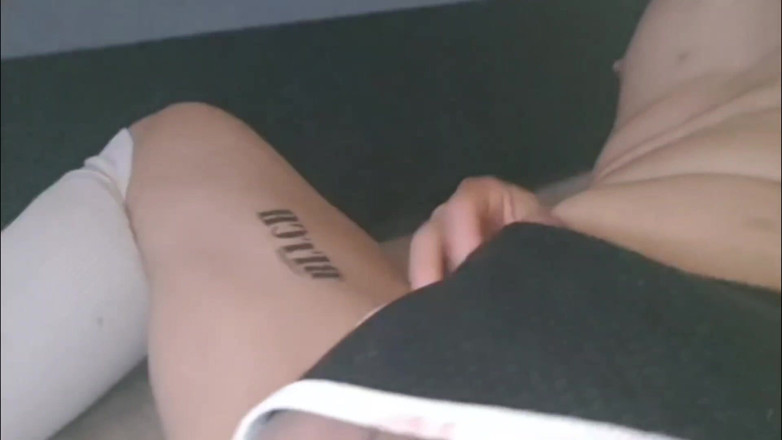 Kitolicious: Video seks anal bareng cewek biseksual jerman dengan stoking jala