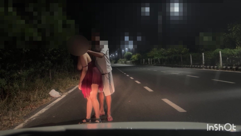 Indian Couplexx: Sexy bhabhi šuká cizince na silnici