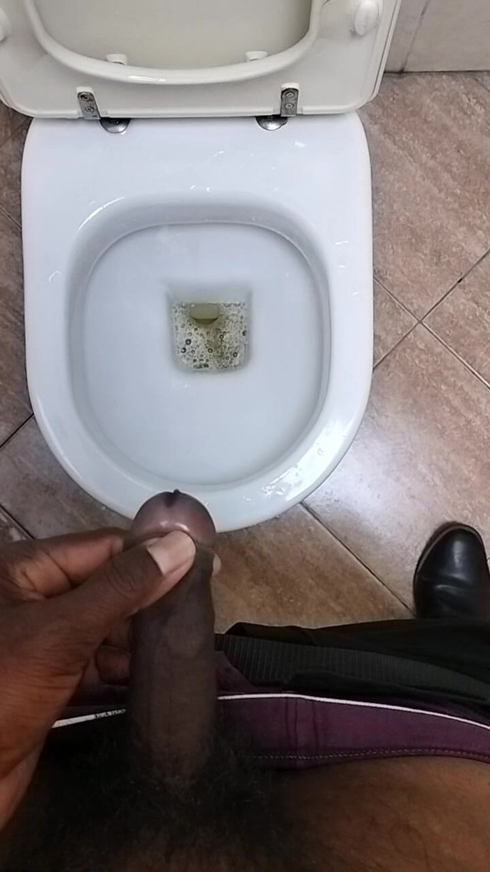 Blackcock83: Писяння і мастурбація