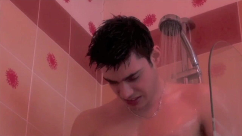 STRAIGHT BOY CURIOUS: Mi amiga heterosexual de 20 años acepta follar a un chico...