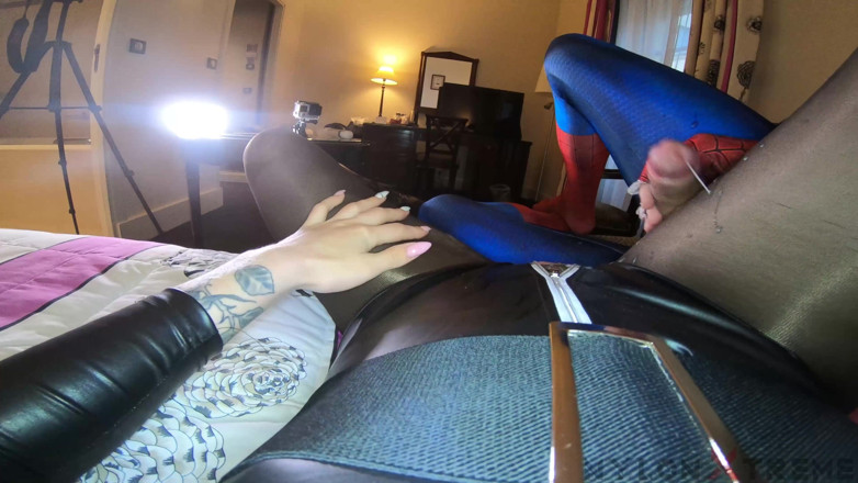 Nylon Xtreme: Monika Wild, caméra, POV, gode, collants