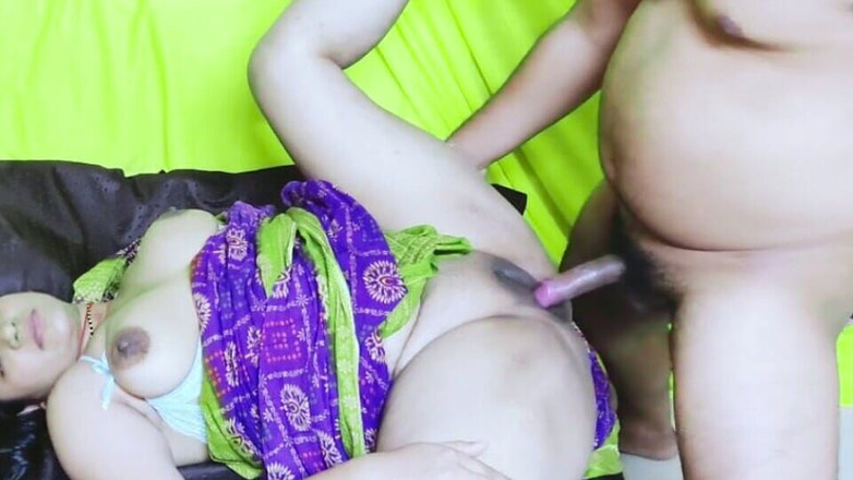 Bhabi8068: 전 남친과 함께하는 인도 마을 바비 HD