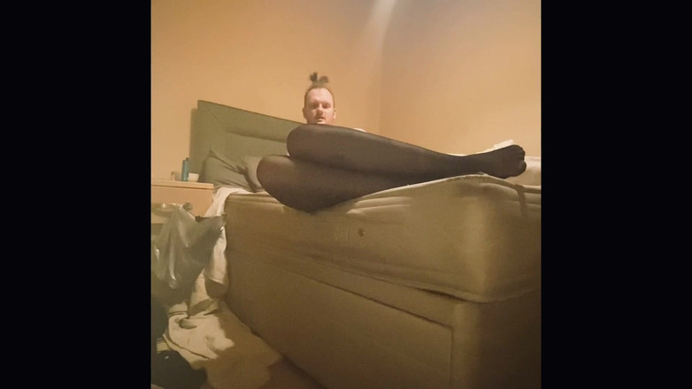 Ava Maxwell: Fantasi kongkek Ava Maxwell dalam pantyhose