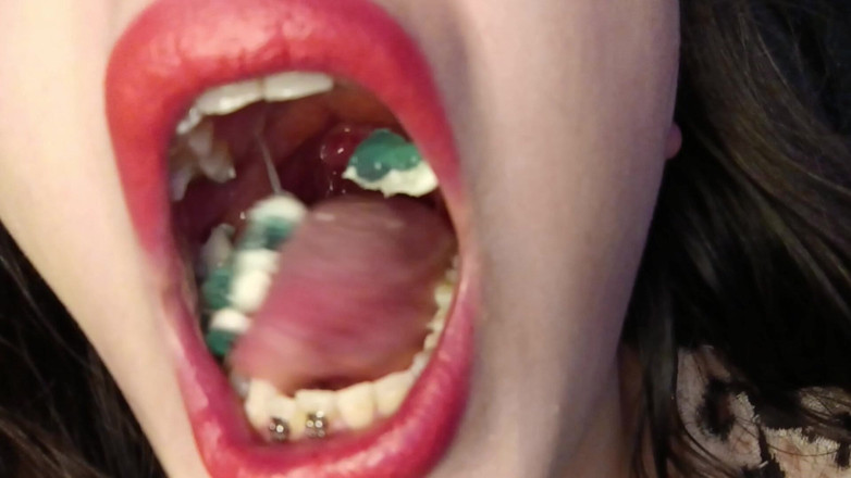 Golden domme: Consume Chews Gummies