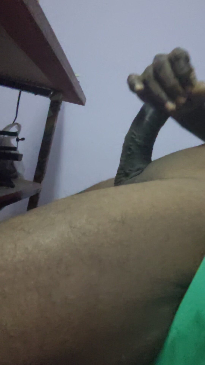 umauma7778: Hintli tamil olgun adam sandalyede mastrubasyon