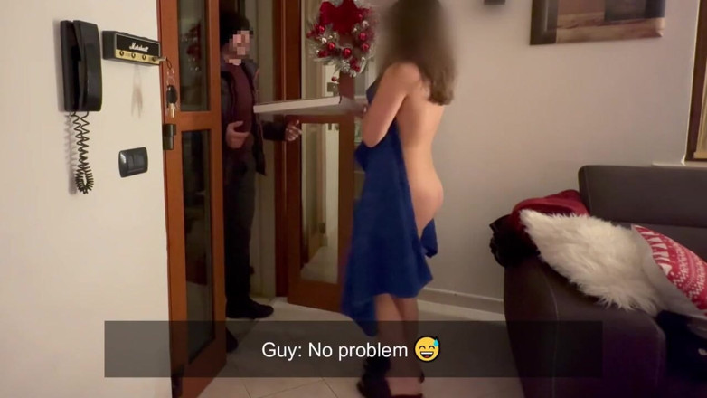 SweetJaneOfficial: Compilation de nudité publique - livraison de pizzas, seins nus sur...