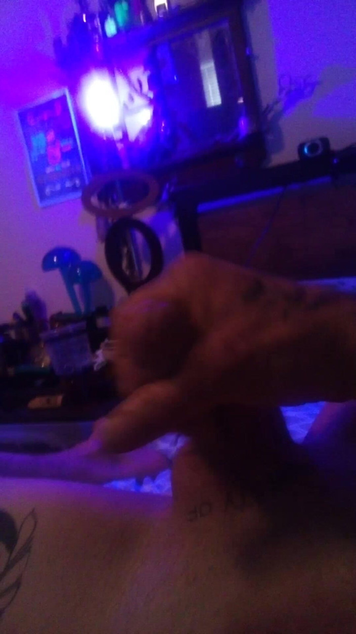 Joey 7000: Ajută-mă să ejaculez