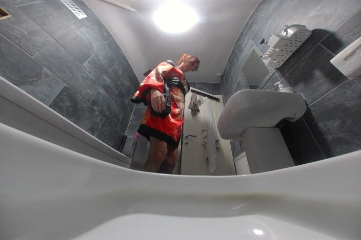 Perception of Depth - Jasmine_Dlight but VR: Jasmine_dlight - Glamazon Giantess Pisses in You Toilet POV Vr180