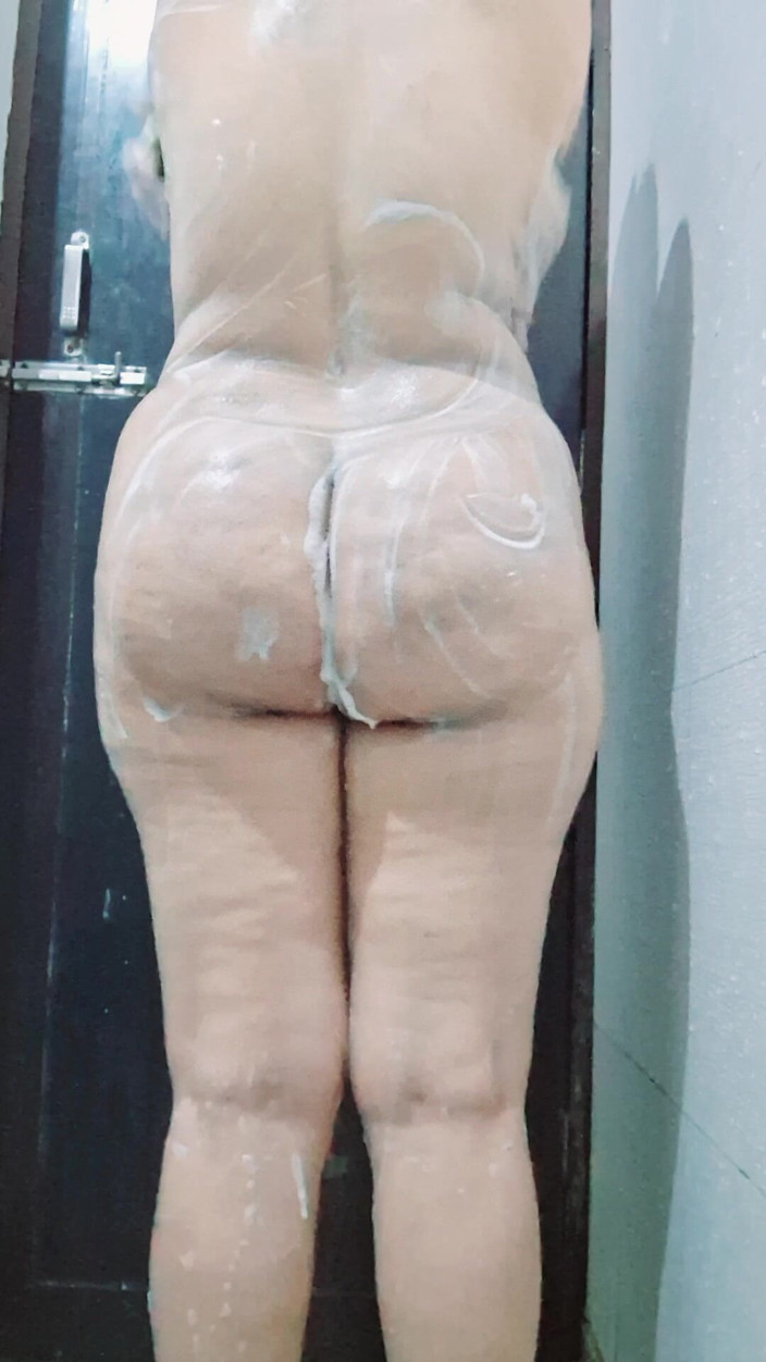 Riyathakur: College Girl After Summer Taking Bath Hard Hot Sexy