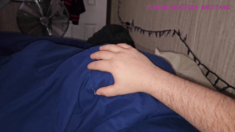 Funhousewife69: Kompilasi Baru Pancutan Mani Dirakam Dalam Mulut, Dada Dan Pantat...