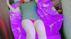 Kitty_Cross: いたずらなシシーが柔らかい手からキラキラを吹き飛ばす