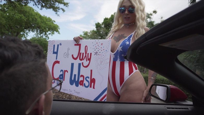Freak Mob Media: 4th of July Gets Nasty with Alexis Andrews