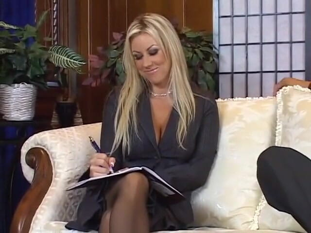 Vintage X: Stepmom need huge cock!!