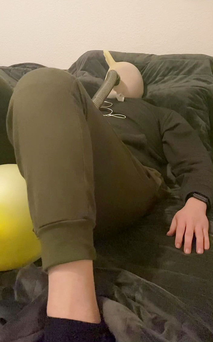 ButHoleDildoLover: Rebreathalyzer autorstwa butholedildolover