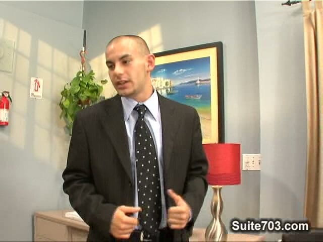Suite 703: Kyle york und luke Riley