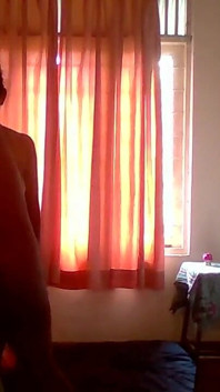 Pembantu rumah Sri Lanka dengan Tuan