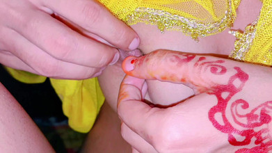 TomatoBig: Adik tiri menunjukkan buah dada besar, "tolong kongkekkan saya, abang tiri"