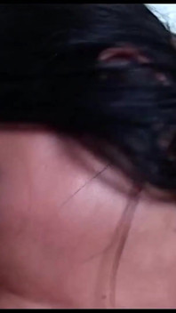 Bebek gibi kız üçlü sikişirken amını büyük ve sert parmaklamayı seviyor- simony diamond