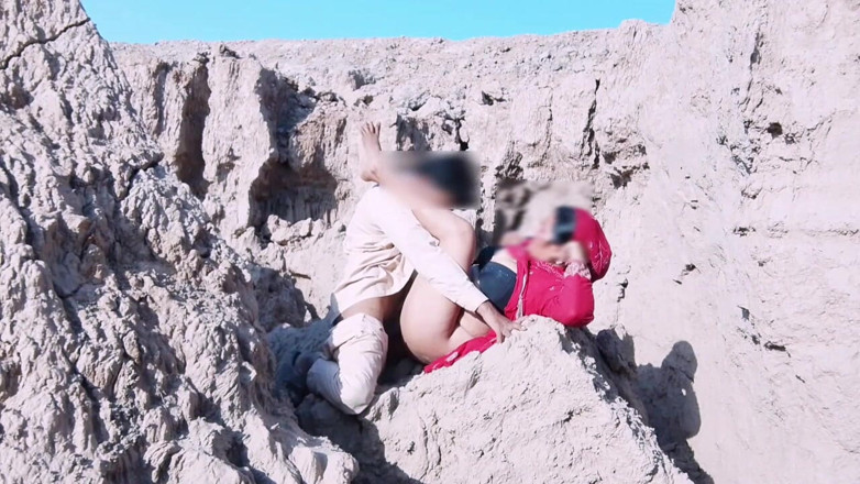 Abida sexy: Desi ex-hotwife scopata hardcore alla pecorina