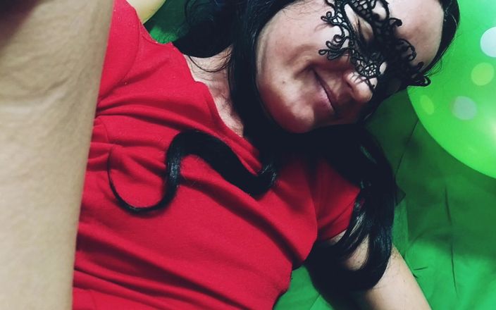 Bolly Karma: Frumoasa soție este gata pentru sex.