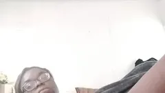 Molhada e brincando