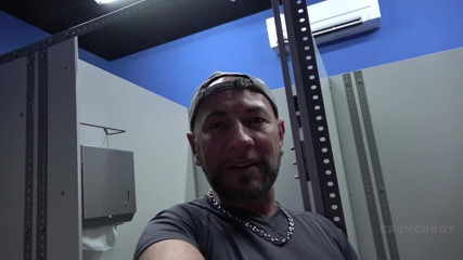 HOT BAREBACK BOYS C HANNEL: Un ragazzo latino così sexy scopato a madrid senza preservativo...