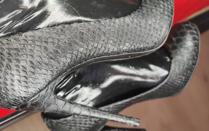 Princess18_: Kinky latex sex och pegging