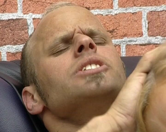 YOUR FIRST PORN: Stříkni mi do pusy, miláčku - Linda a Marcel