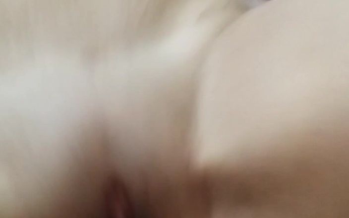 MaturecoupleVe: Mijn vrouw gebruikt me als een menselijke dildo