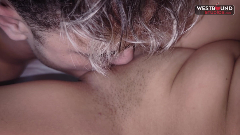 Run good girls: Quente latina Kesha Ortega pega traindo