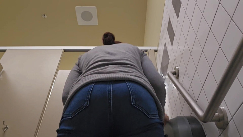 Nerdy_faery: Three Pees, Two Toilets