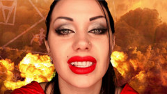 Goddess Misha Goldy: Uvnitř ďábla! Pohltit fetiš!