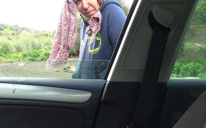 Souzan Halabi: 在伊兹密尔搭讪一个土耳其素人戴绿帽子的妻子