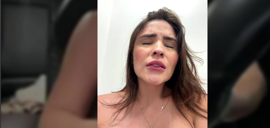 Milf Latina: I Masturbate When They Give Me a Dress Code at...