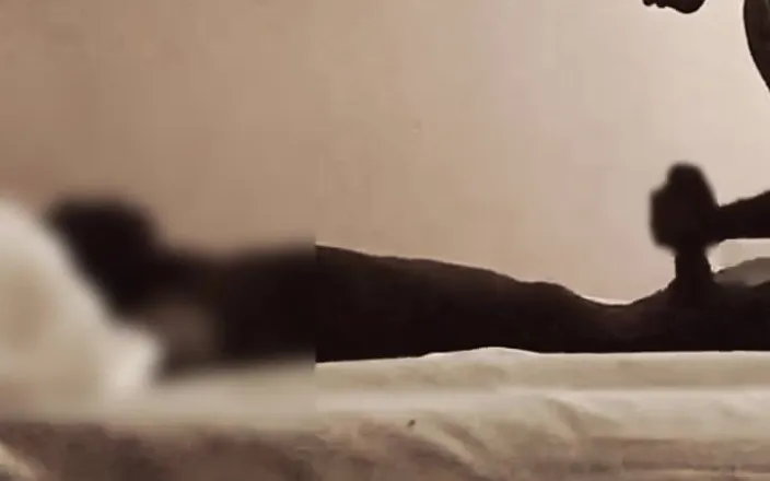 Dzaddy long strokes: Ebony milf deepthroat královna