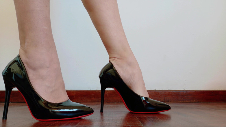 Kinky Lyrical: Pop Belon tumit tinggi! Versi Dilanjutkan