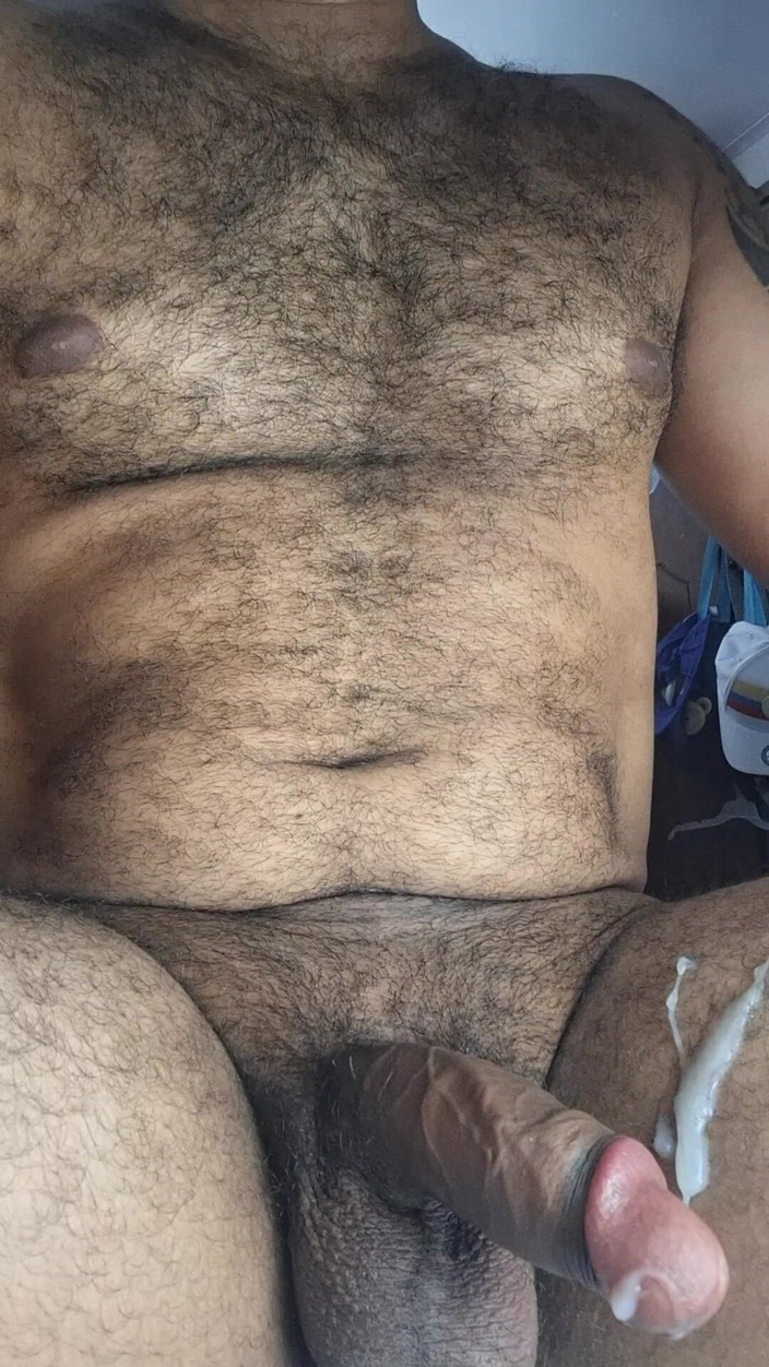 Josehairycum: Người đàn ông nhiều lông với ham muốn và đam mê bắn xuất...