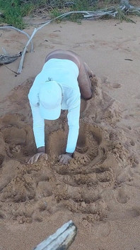 Ladysilva en la playa mi culo bronceado caliente