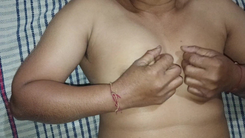 MHM: "vera moglie si stuzzica e spremendo le sue tette - Passione...