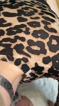 Prostituta chupa pau
