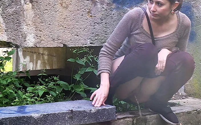 Puffy Network: Sunny And Rainy by Got2Pee where girls come to piss