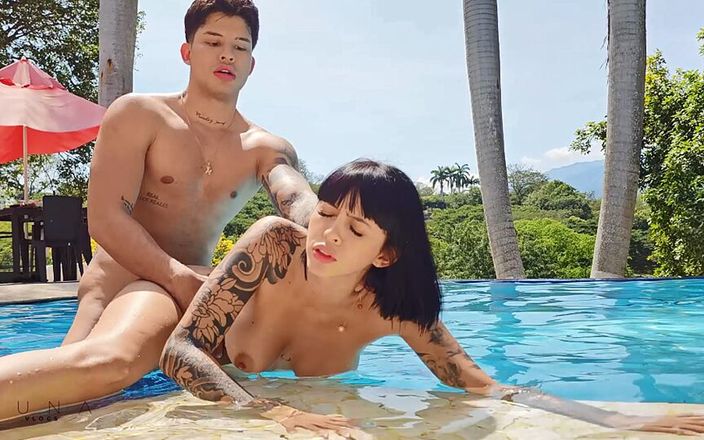 LunaVitaler: コロンビアの女性が執事を説得してプールで彼女とセックスさせる - Luna Vitaler &amp; Danner Mendez