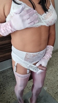 Saya Rasa Seksi Dalam Satu Lagi Set Pakaian Dalam Bunga Saya, Dan Kasut Tumit Seksi