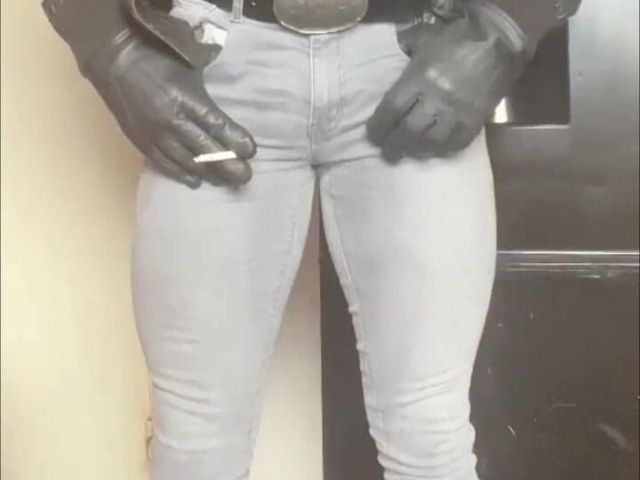 Hot Black Muscle Smoking & Cum Bate (Black smoking muscle stepdad)