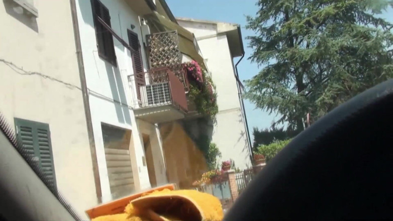 Amateur Pornos XXX: मुखौटा जंगली जुनून के पीछे सेक्स