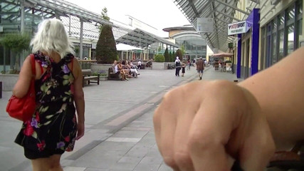Popp Sylvie: Futai în mall