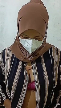 Guru Hijab Onani