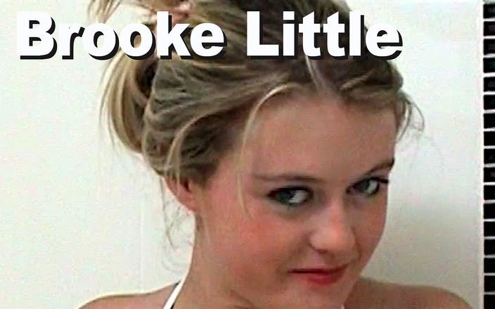 Edge Interactive Publishing: Brooke Little, strip-teaseuse en bikini